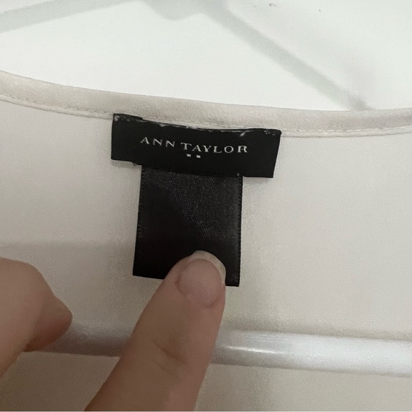 Ann Taylor Off White Blouse - Picture 2 of 2